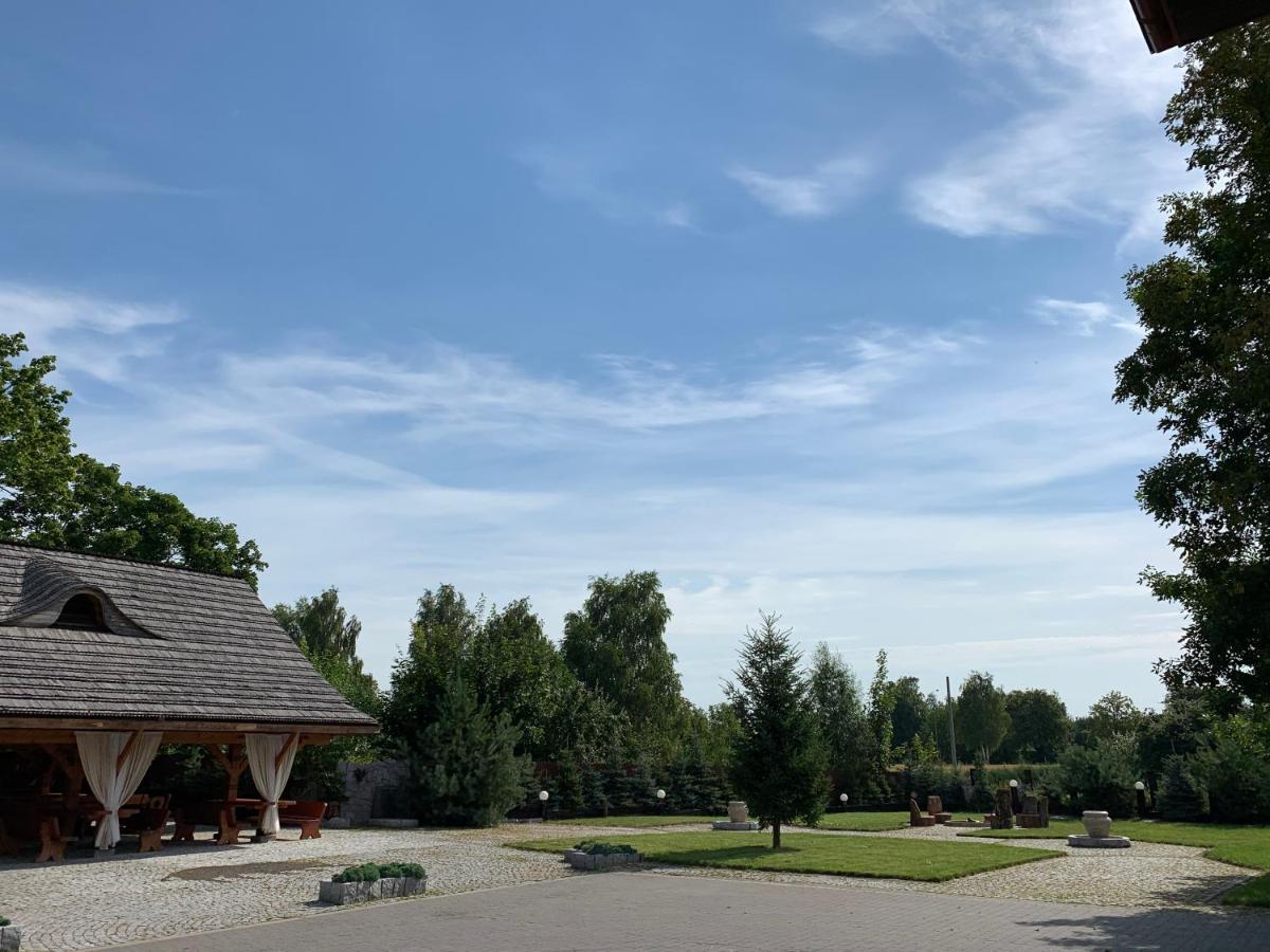 Orion Hotel Parczew Exterior foto